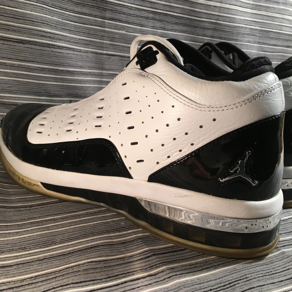 Nike Jordan One6One7 Basketball Shoes